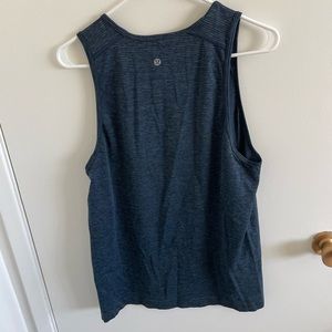 Lulu lemon tank top - Size M